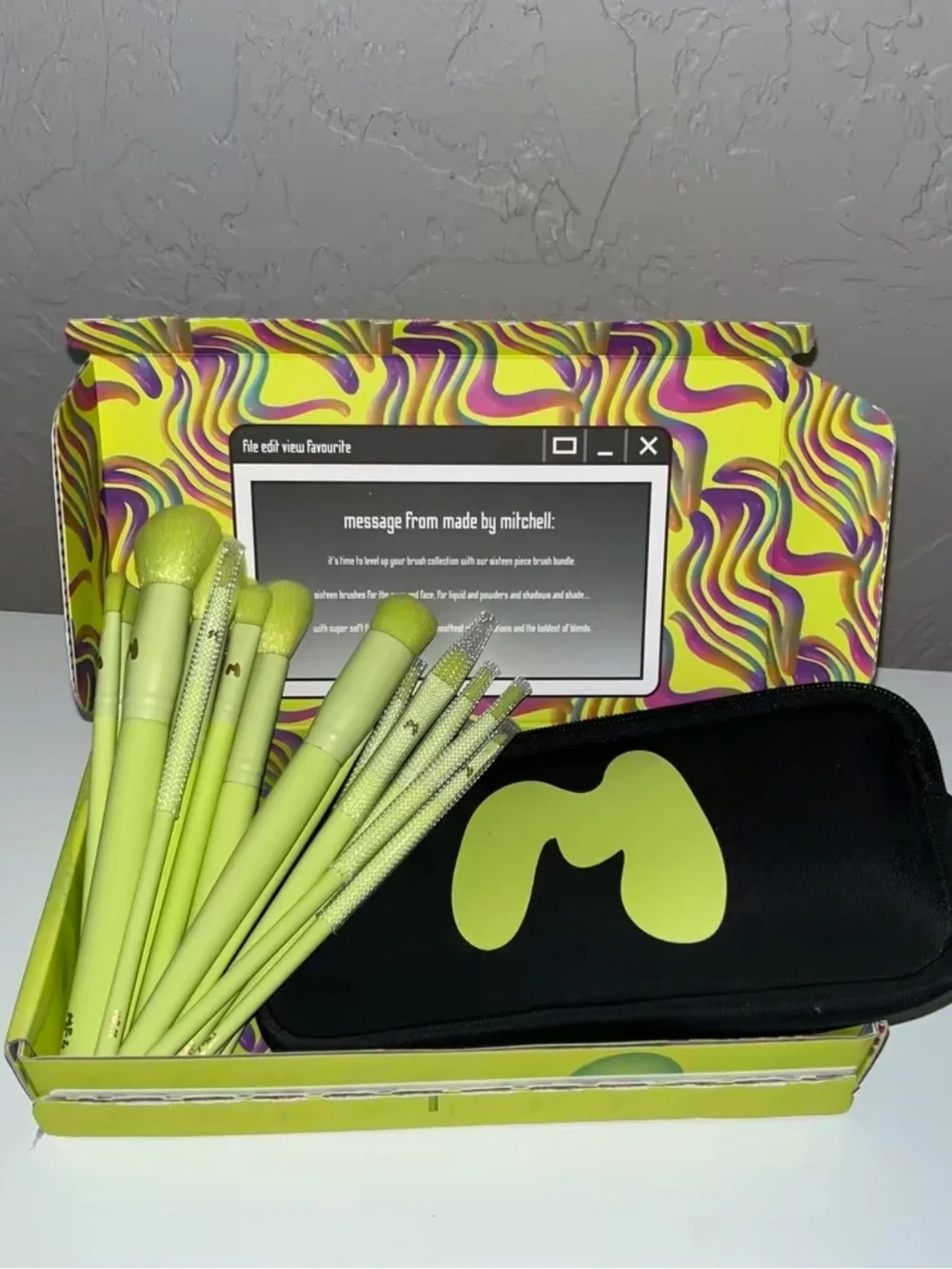 Made by Mitchell 16 Piece Makeup Brush Set with Bag Pouch BNIB